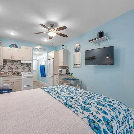 Picturesque Waterfront Studio Clearwater Beach Extérieur photo